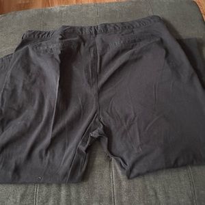 Old Navy skin strech women’s black jeans size 20